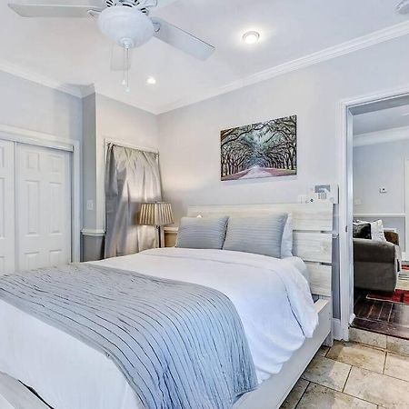 Historic Savannah Gold Private Condo With Pool - 2Bed, 1&Half Bath, Sleeps 6, 1St Floor, 15 Min Walk To Historic Savannah Center And All Attractions Esterno foto