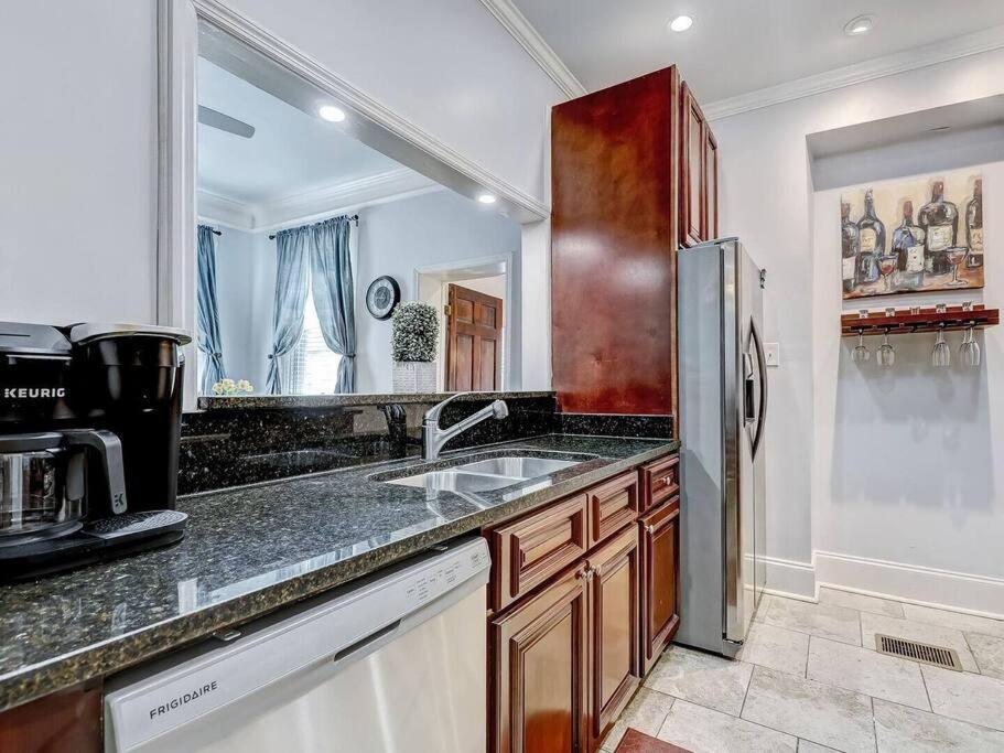 Historic Savannah Gold Private Condo With Pool - 2Bed, 1&Half Bath, Sleeps 6, 1St Floor, 15 Min Walk To Historic Savannah Center And All Attractions Esterno foto