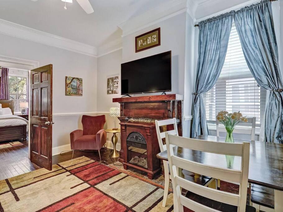 Historic Savannah Gold Private Condo With Pool - 2Bed, 1&Half Bath, Sleeps 6, 1St Floor, 15 Min Walk To Historic Savannah Center And All Attractions Esterno foto