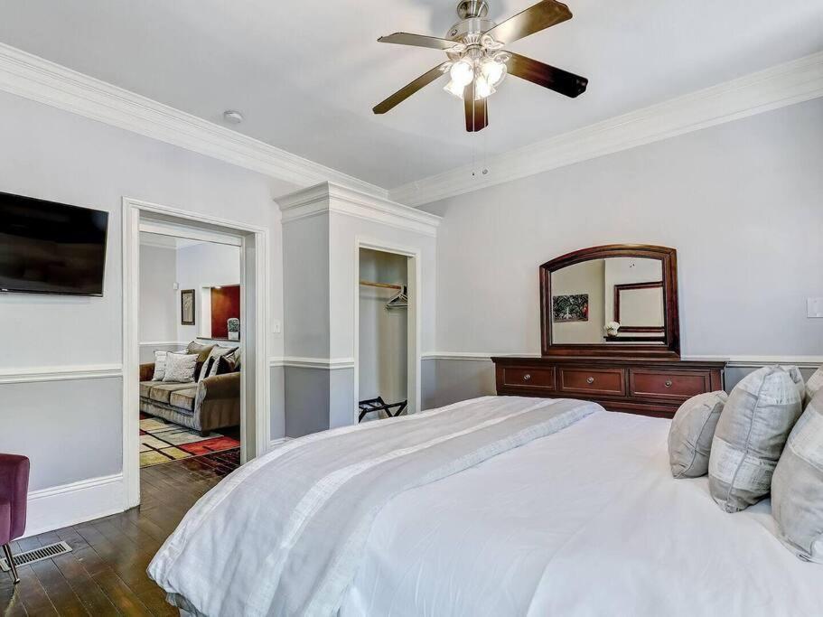 Historic Savannah Gold Private Condo With Pool - 2Bed, 1&Half Bath, Sleeps 6, 1St Floor, 15 Min Walk To Historic Savannah Center And All Attractions Esterno foto